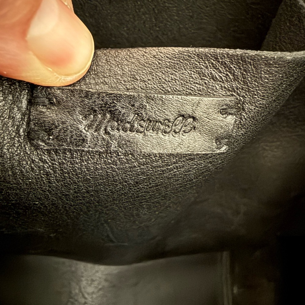 Madewell Sleek Black Leather Shoulder Bag - Picture 3 of 8